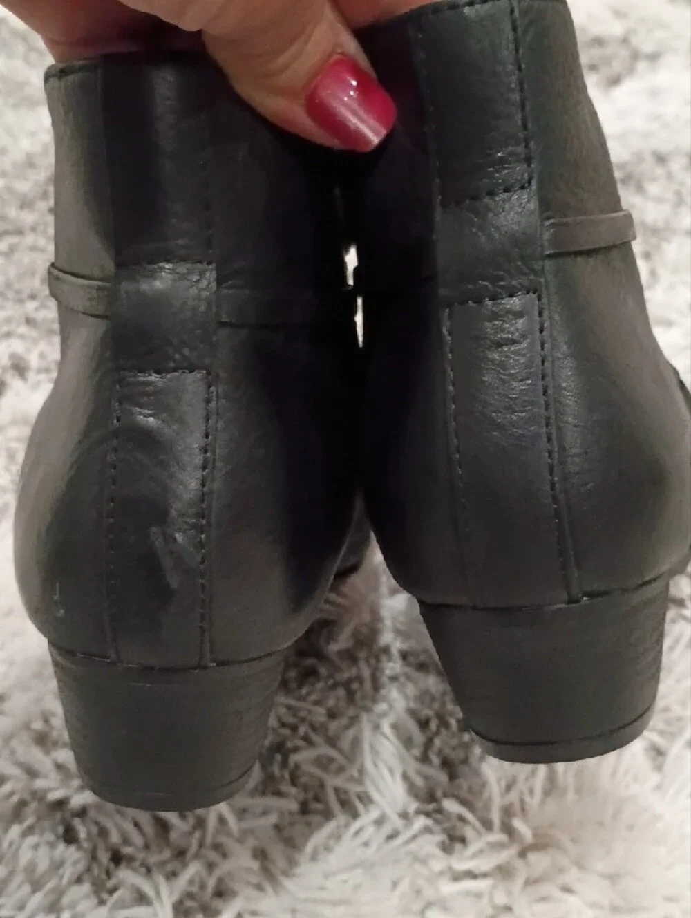 Abeo Black Chelsea-Style Ankle Booties